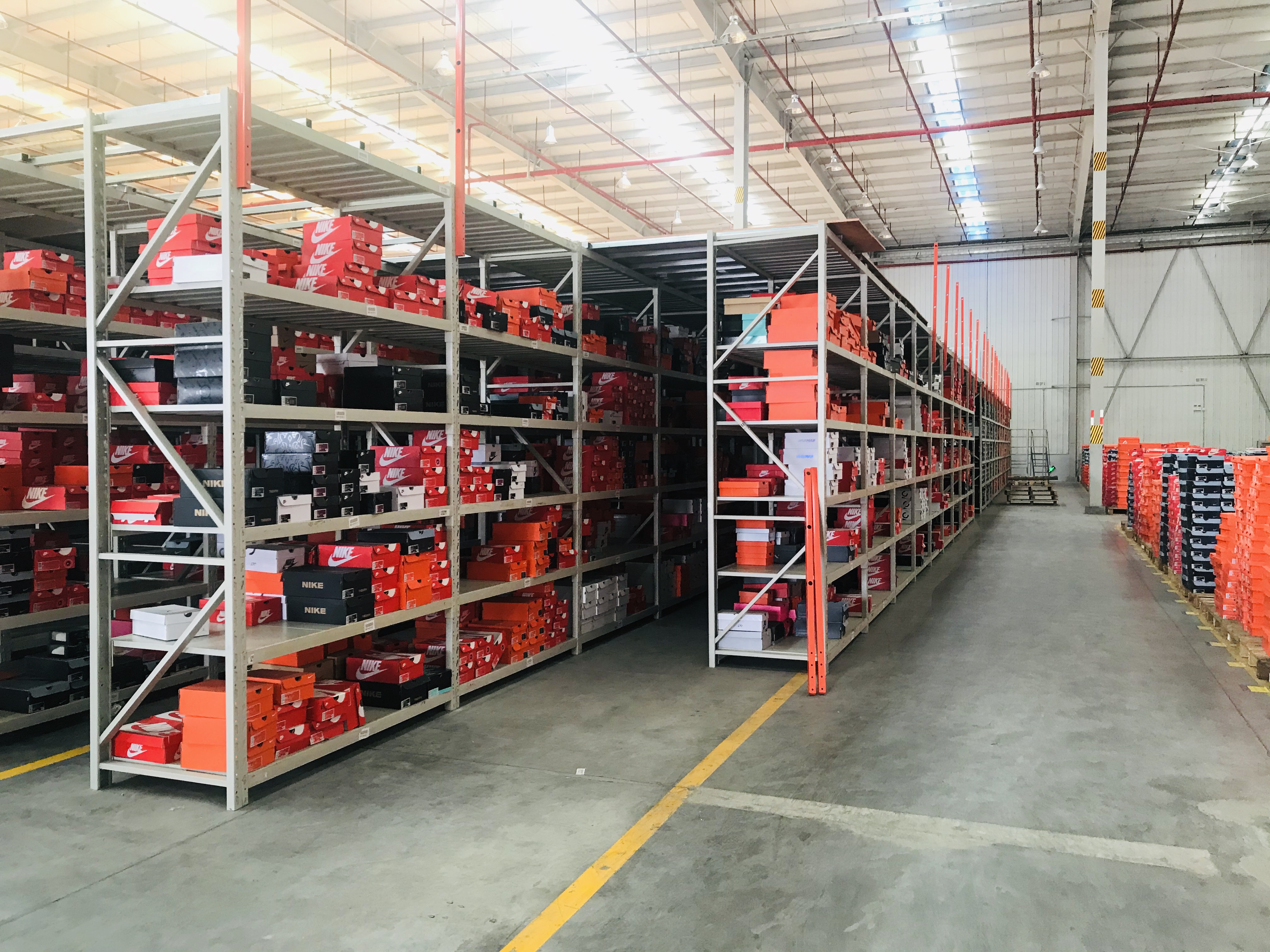Customized Warehouse Shelving Solution for Global Footwear Brand