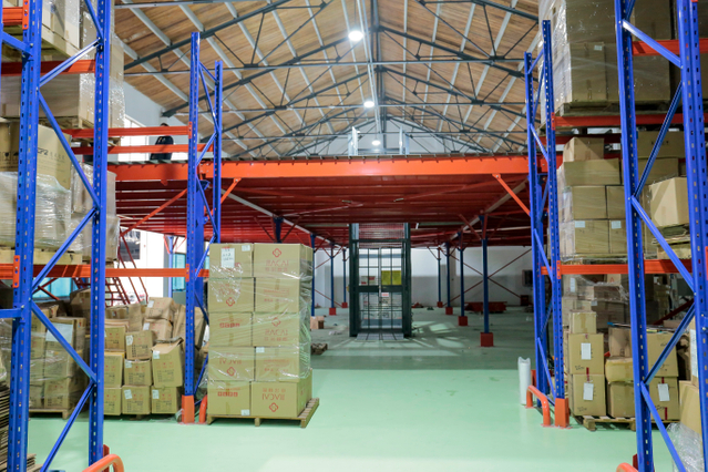  Custom Mezzanine Racking System for Pet Industry – 500kg/m² Load Capacity by Shibang Racking