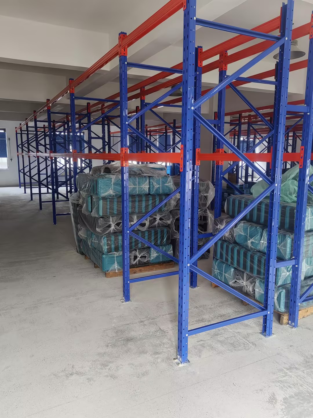How a Solo E-commerce Entrepreneur Scaled Inventory Management with Shibang Pallet Racks (1.5T Load Capacity per Level)