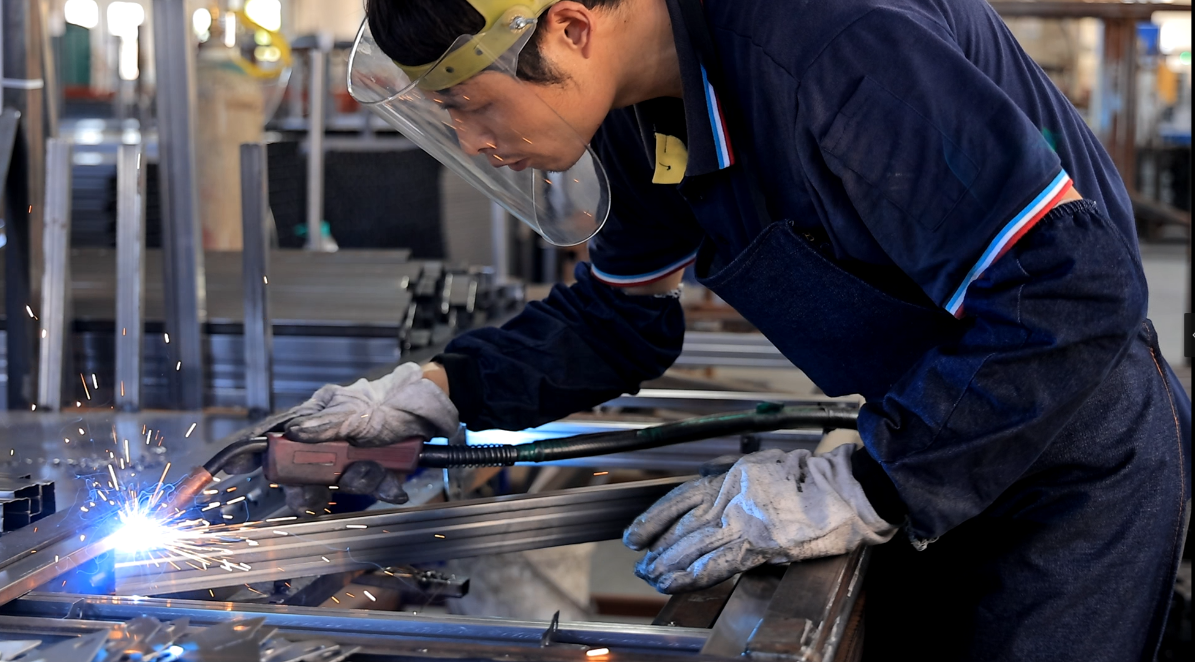 warehouse rack of Manual welding