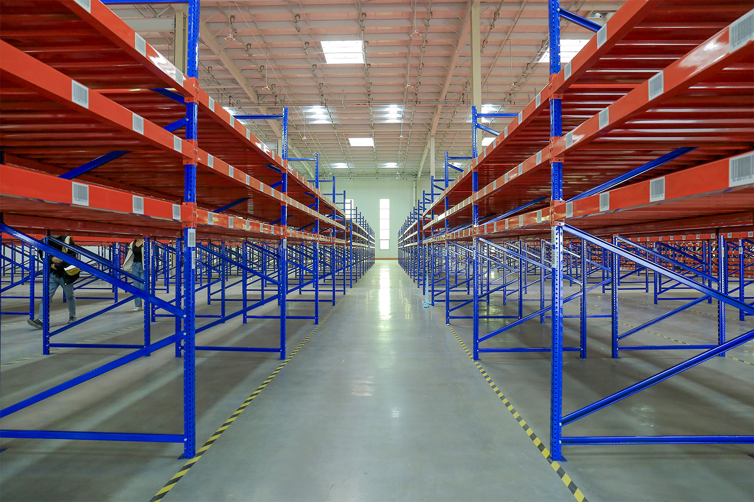 What Is Carton Flow Racking and How Does FIFO Picking Work? - Shibang Rack